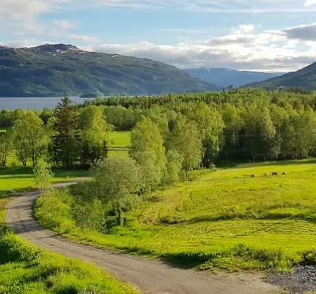 Campsite Treehouse Helgeland